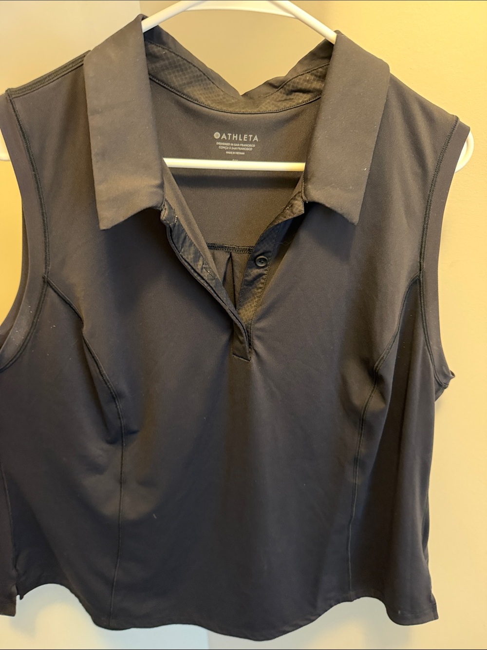 Athleta Black Sleeveless Polo Tank Top
